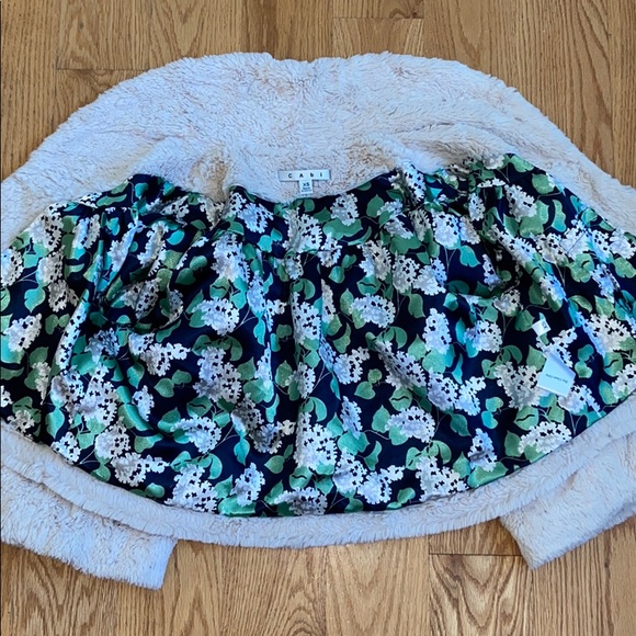 CAbi Ivory Alpine Shrug - Picture 4 of 10